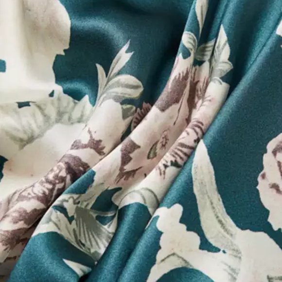 Black Iris TOMMIE Bouquet Print Silk Column Dress - Picture 14 of 15